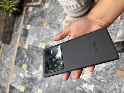 Vivo X80 with box PTA exchange possible