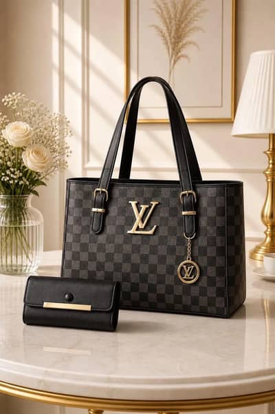 Black Leather Shoulder Bag for women