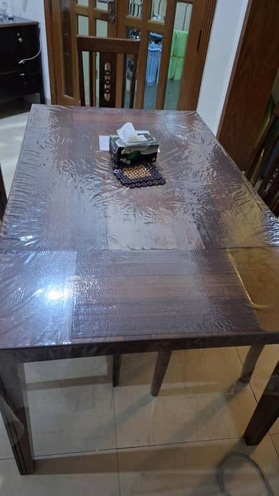 Dinning table with 06 chairs