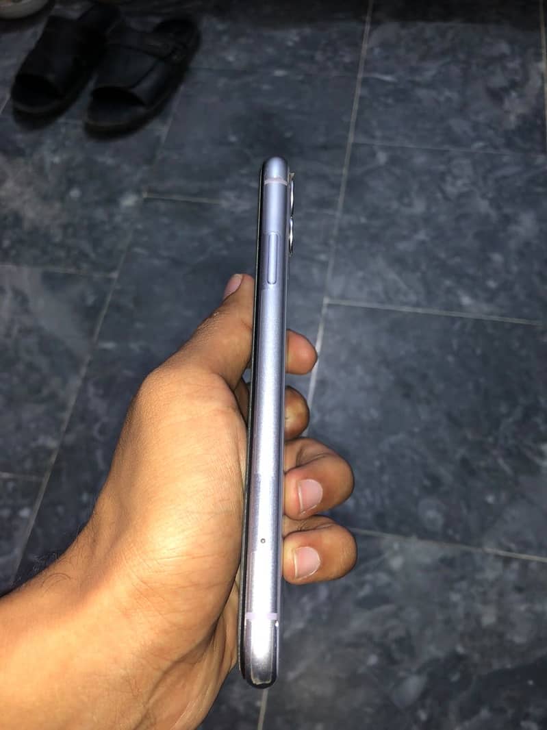 Apple iPhone 11 2