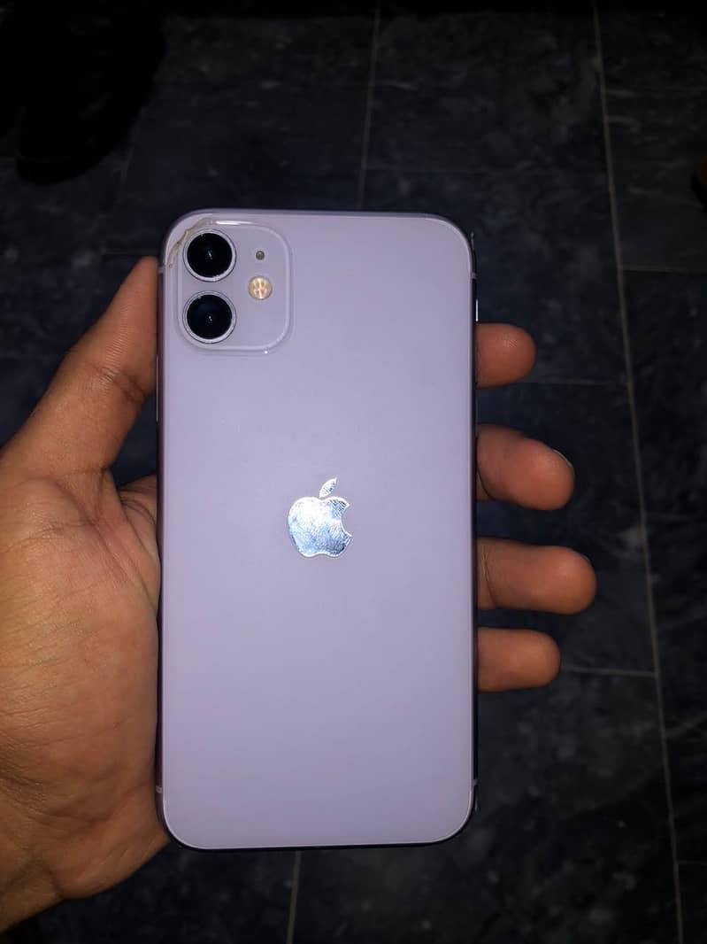 Apple iPhone 11 3