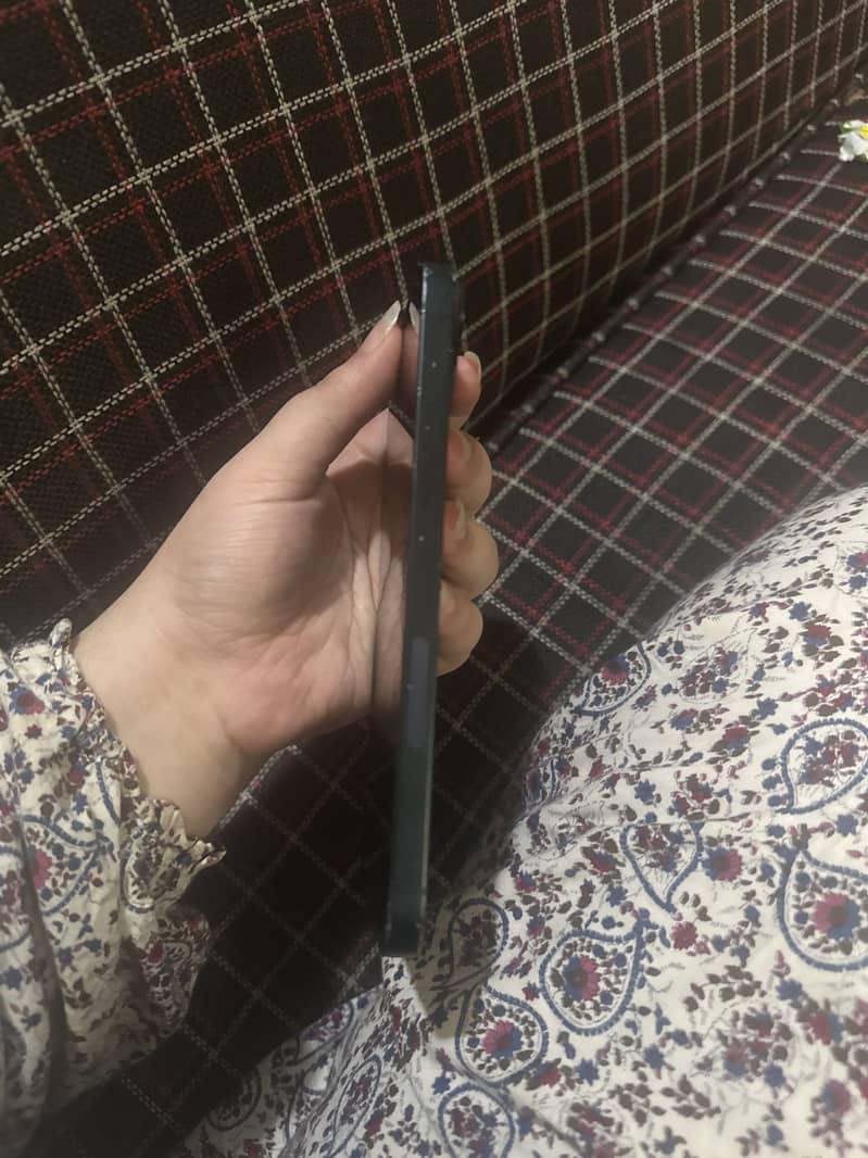 Apple iPhone 14 plus 4