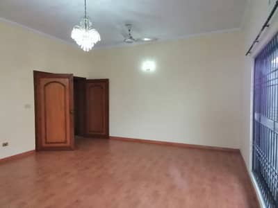 DHA 1 Kanal Ideal Upper Portion With Separate For Rent In Phase 1 Block J