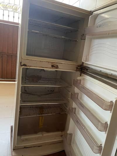 Dawlance Fridge For sale in working condition