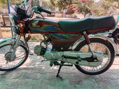Honda CD 70 bike for saleWhatsApp 0328,,36,,86,,100