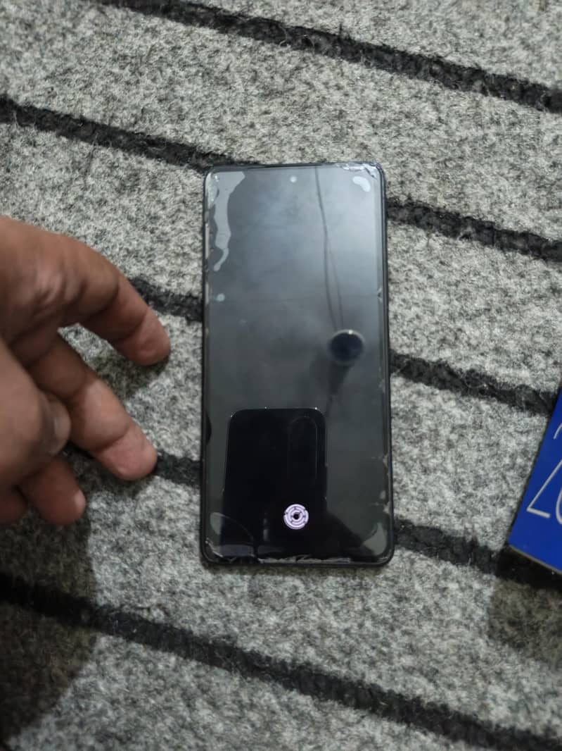 Tecno CAMON 20 2