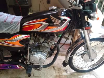 Honda125 Model 2021 Hyderabad number ha urgent sell