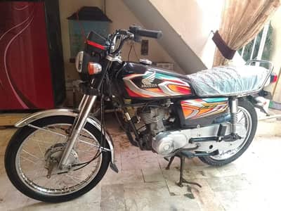 Honda125 Model 2021 Hyderabad number ha urgent sell