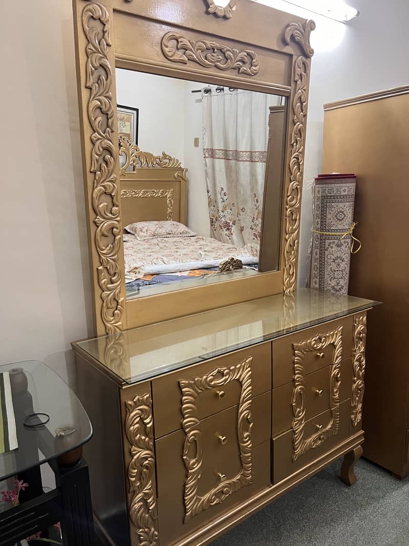 Wooden Bed with Almari, dressing table, main table and 2 side 2