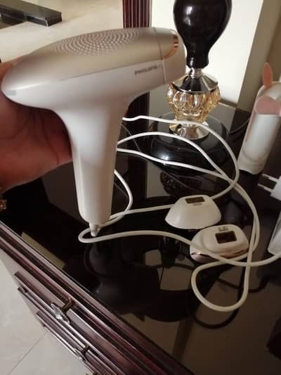 Philips lumia ipl laser hair removal matchine