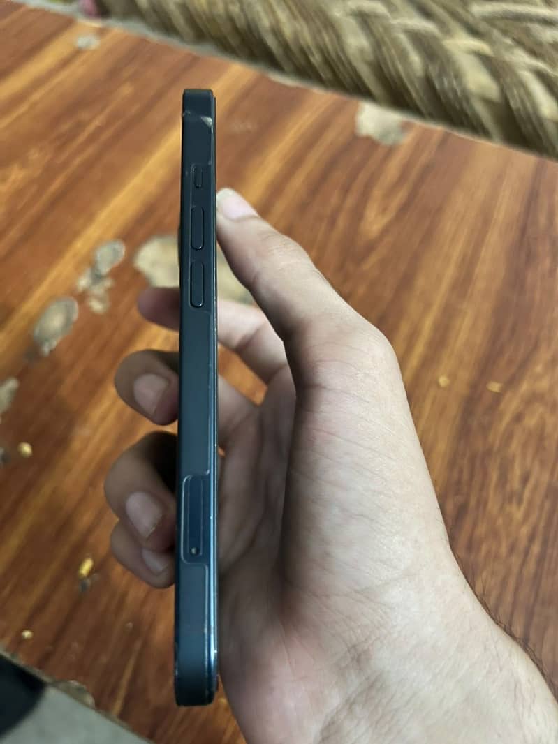 Apple iPhone 13 mini 2