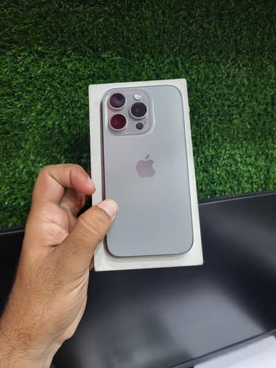 iphone 15 pro 256 gb box cable