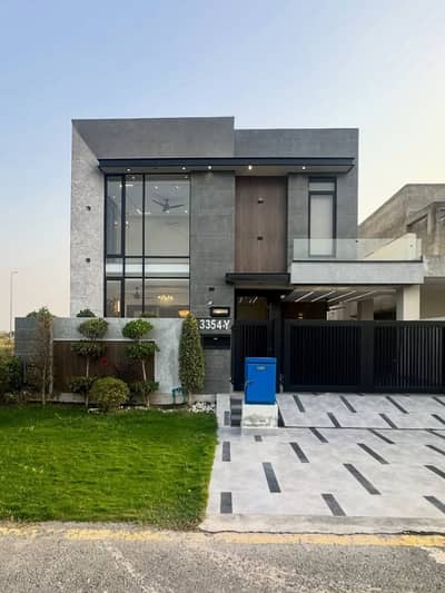 Serious Buyer are Welcome! 10 Marla Modern & Luxury House for Sale in Bahria Town Lahore, Jasmine Block