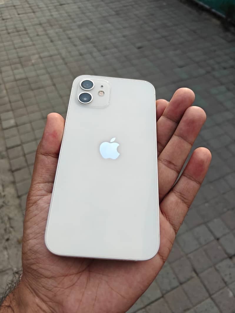 Apple iPhone 12 0