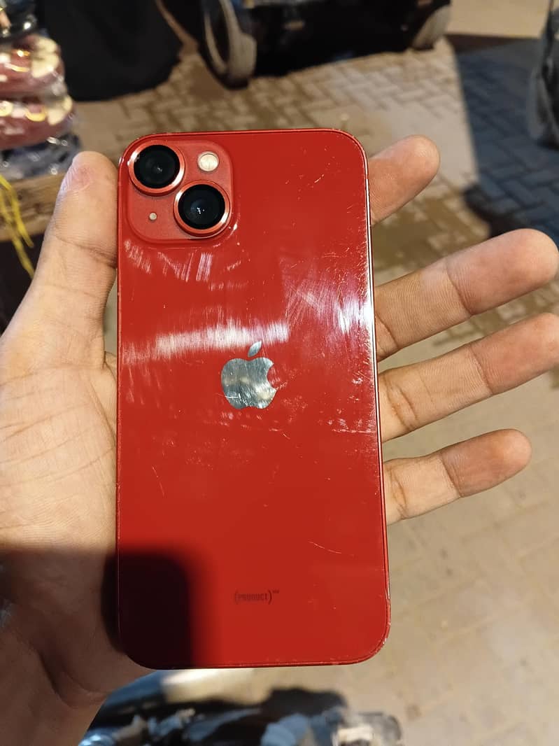 Apple iPhone 13 4