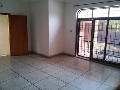 8 Marla Double Unit House Near Wahdat Road