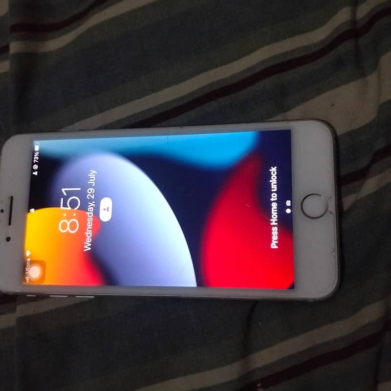 Apple iPhone 7 Plus 3