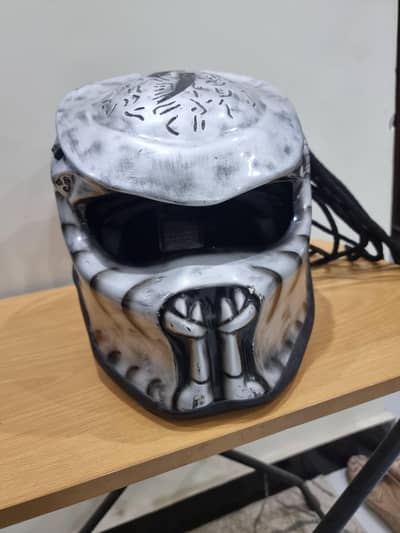 predator helmet