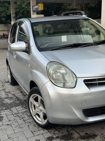 Toyota Passo 2011