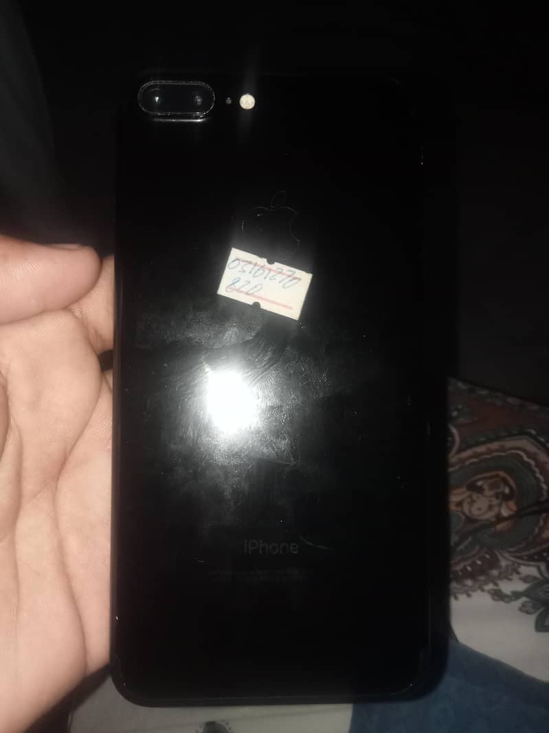 Apple iPhone 7 Plus 3