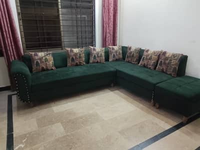 5Mara uper 1,5 story with gas available for rent Ghauri Town pahse 3