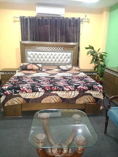 Studio flats daily basis Short Time available