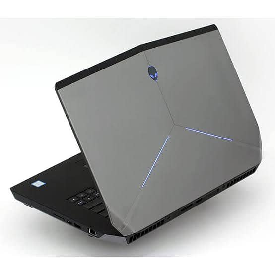 DELL ALIENWARE 15R2 3
