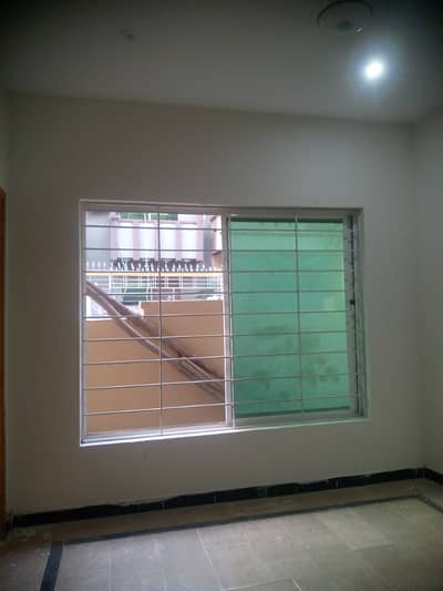4.5Marla first flour available for rent Ghauri Town pahse 3