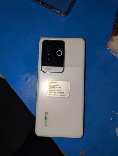 Realme GT 6
