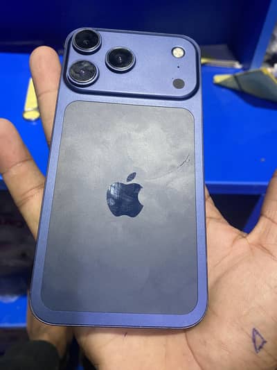Apple iPhone XR convert 17 pro pax