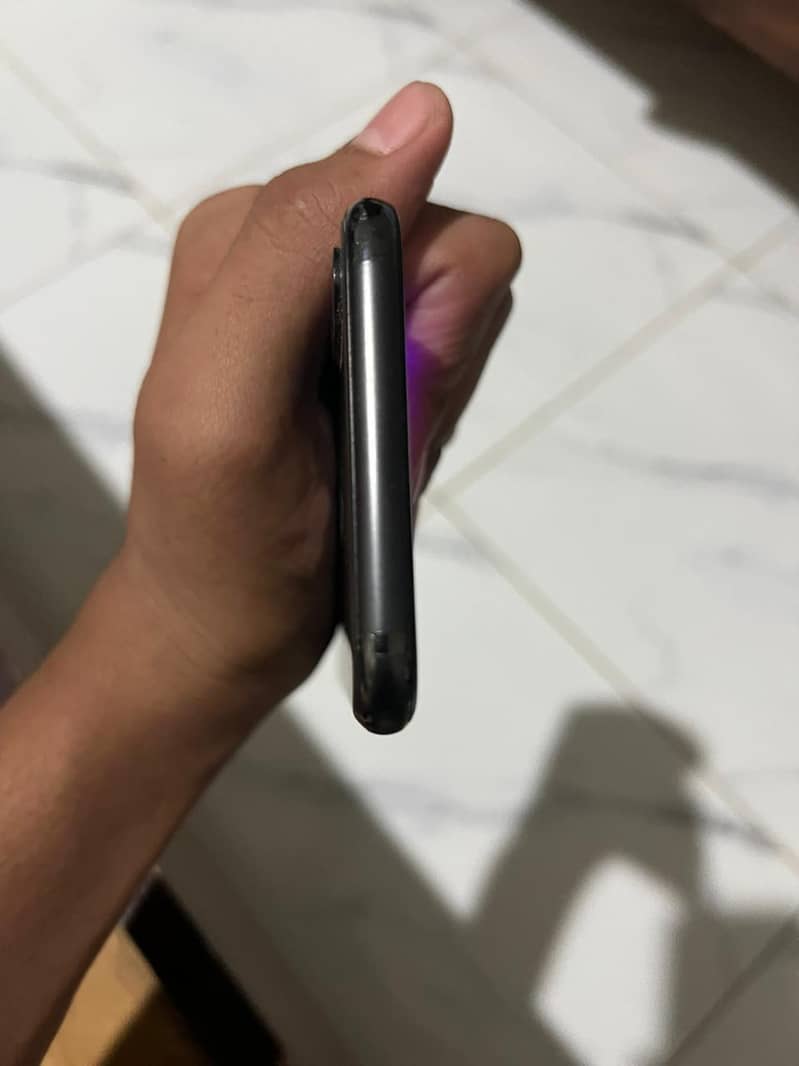 Apple iPhone X 2