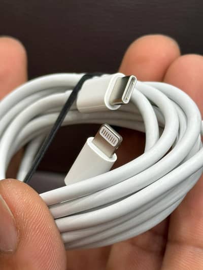 Apple Iphone 14 pro max 20 WATT Cable 100% original box pulled