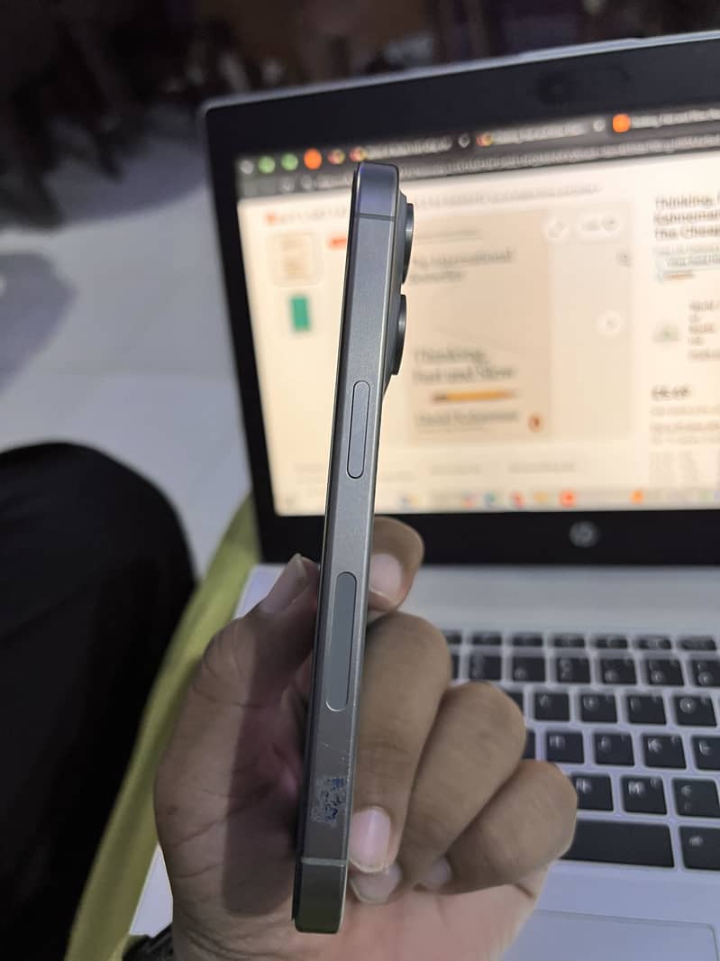 Apple iPhone 15 Pro 1
