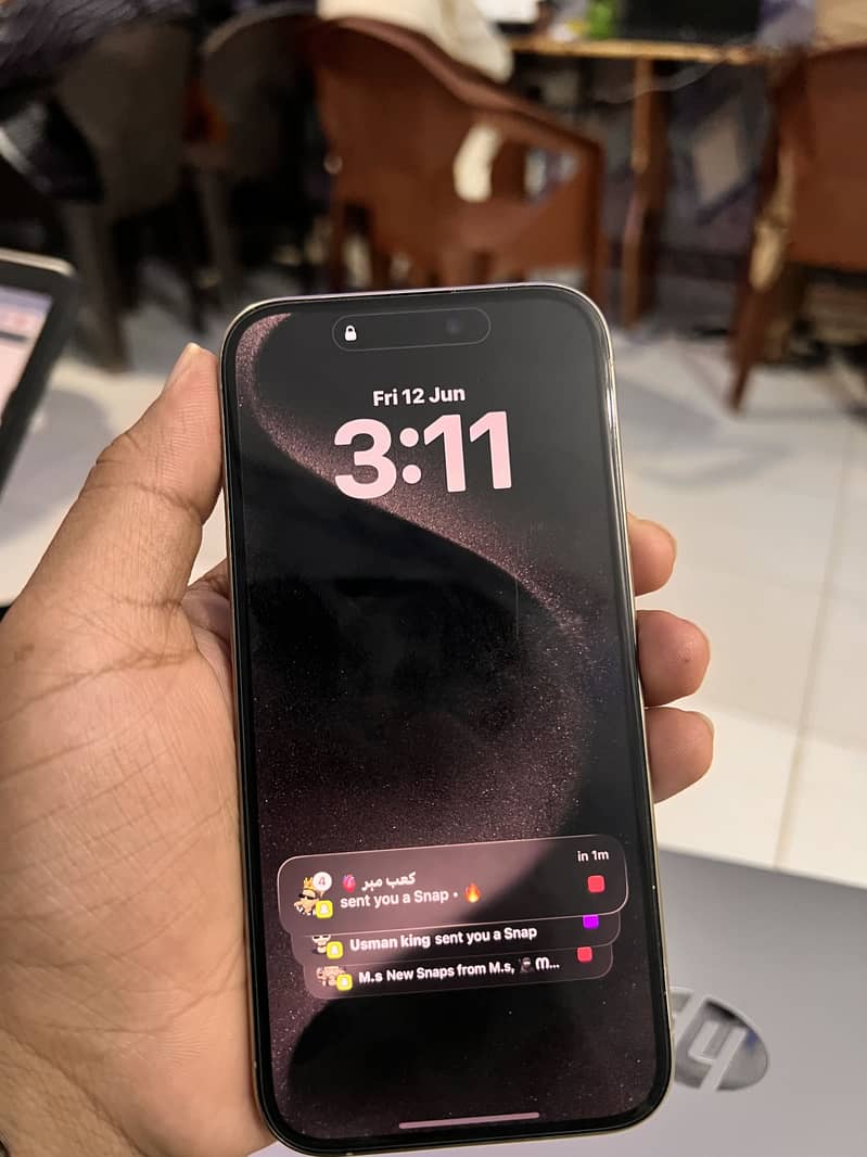 Apple iPhone 15 Pro 4
