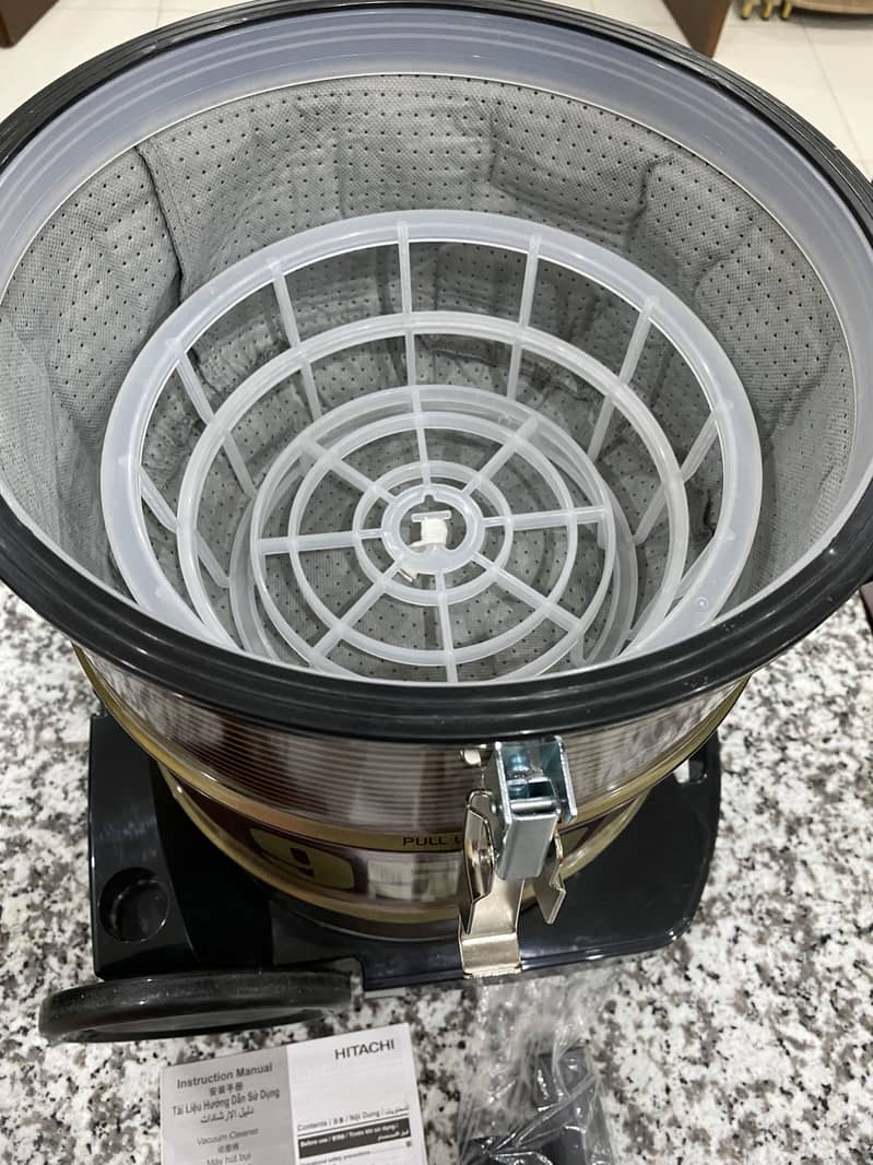 Vacuum cleaner 1