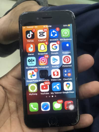 Apple iPhone 7