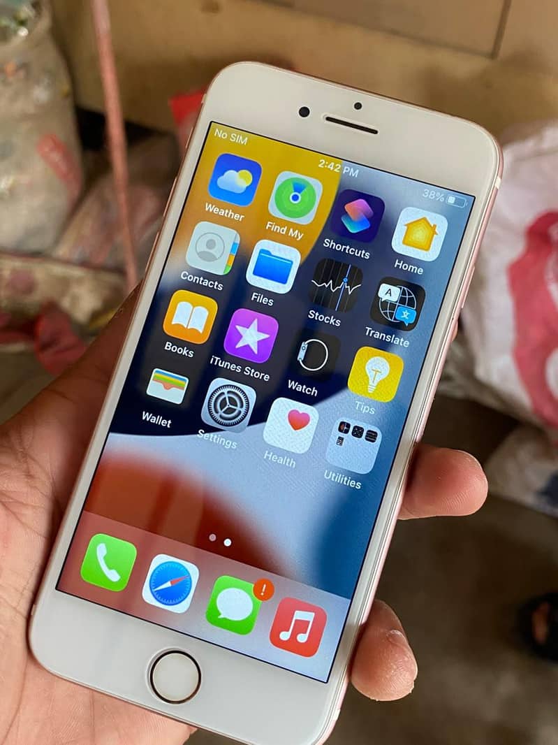 Apple iPhone 7 1