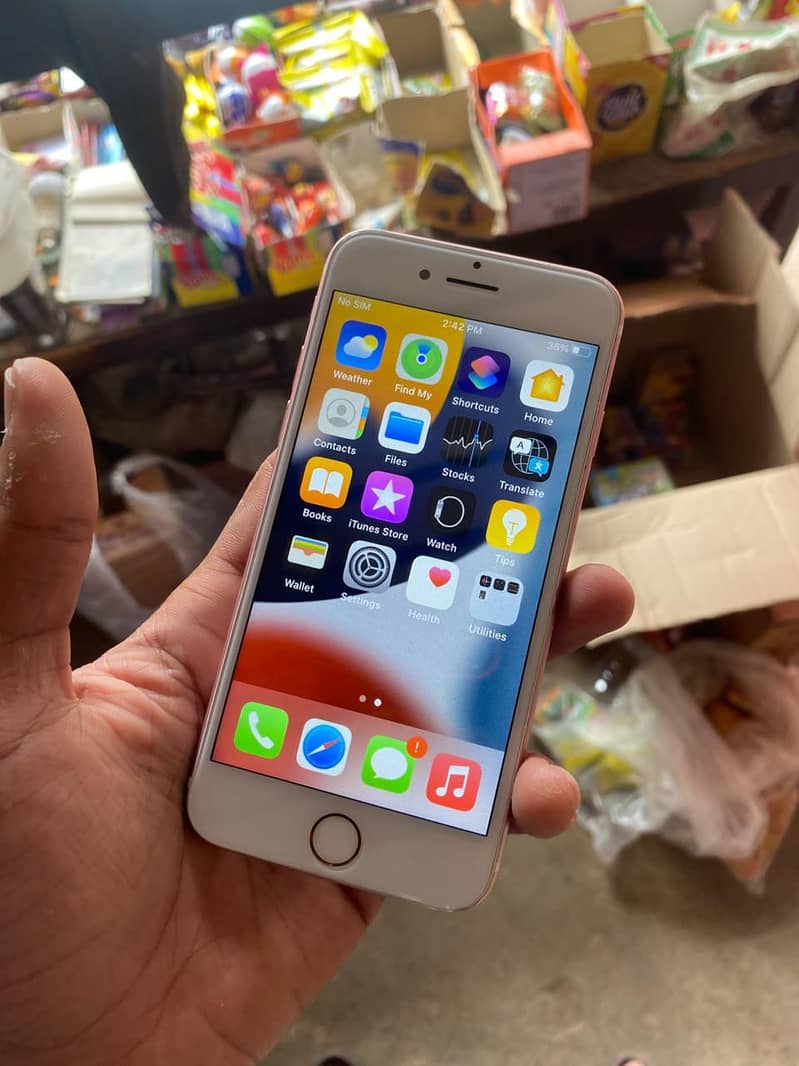 Apple iPhone 7 2