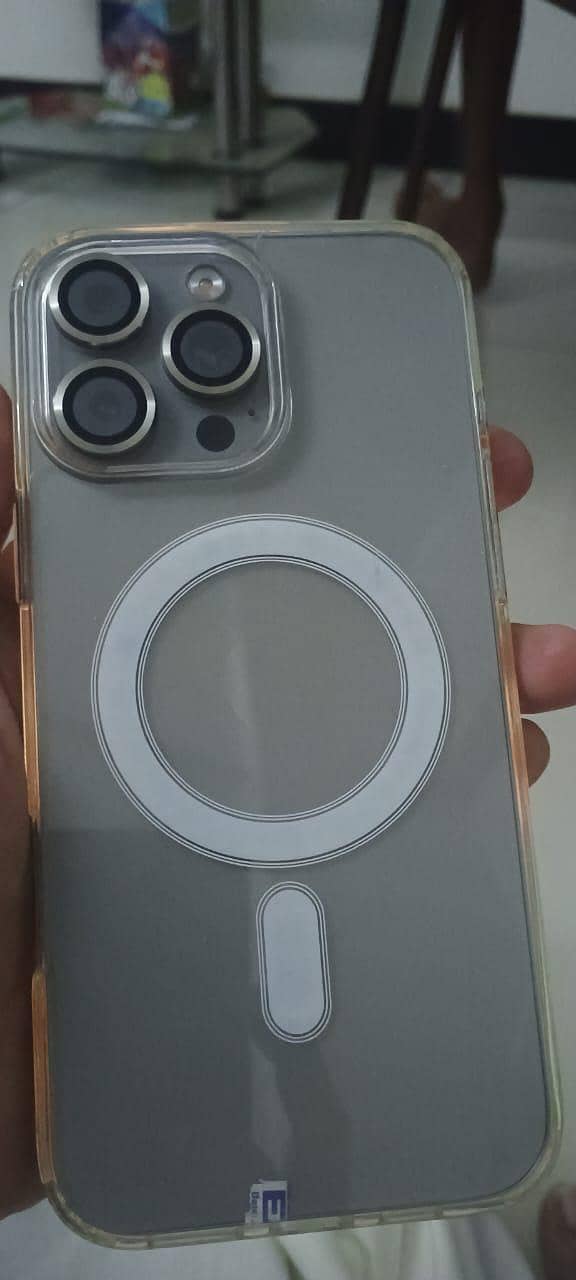 Apple iPhone 16 Pro Max 5
