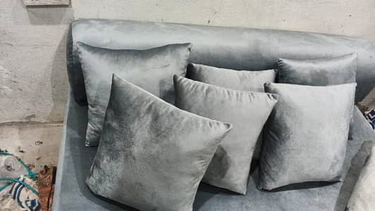 majlos for sale 4.5 feet ki 3+4 seats