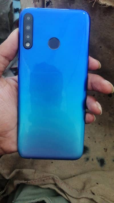 Tecno Spark 4