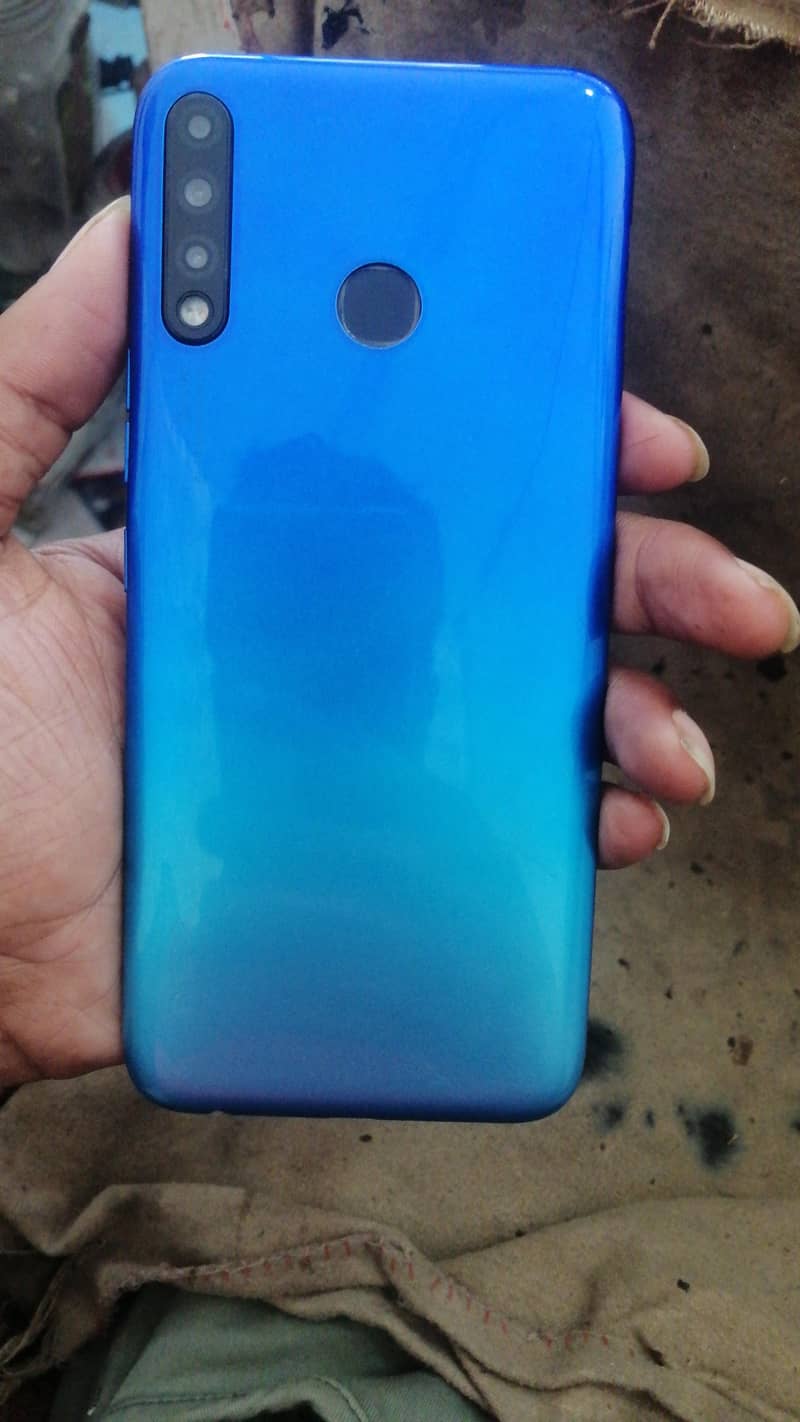 Tecno Spark 4 0