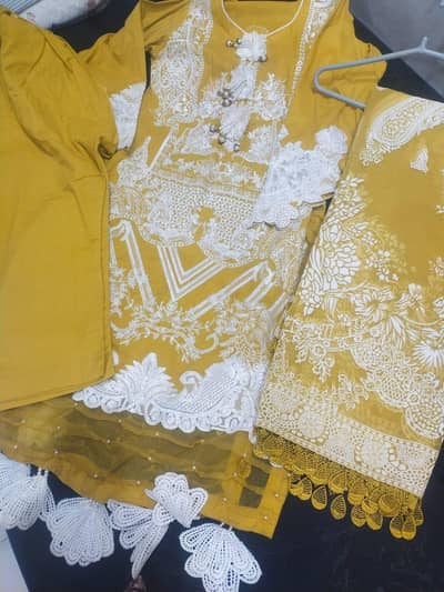 lawn 3 pc suit