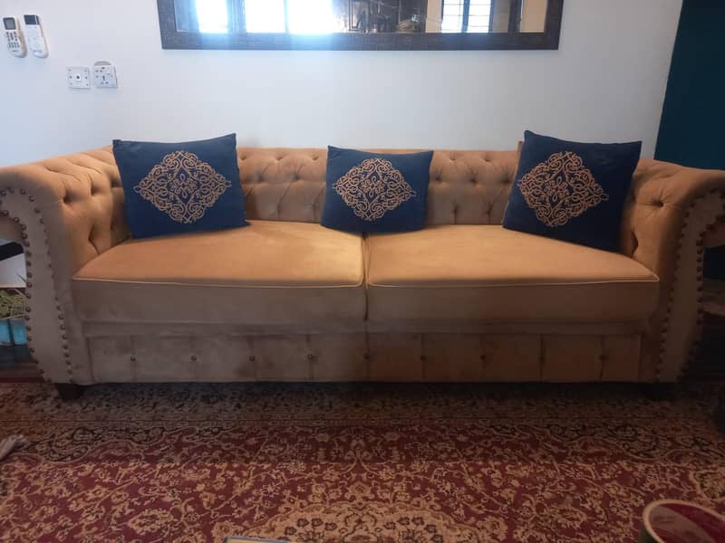 3 seater sofa 0