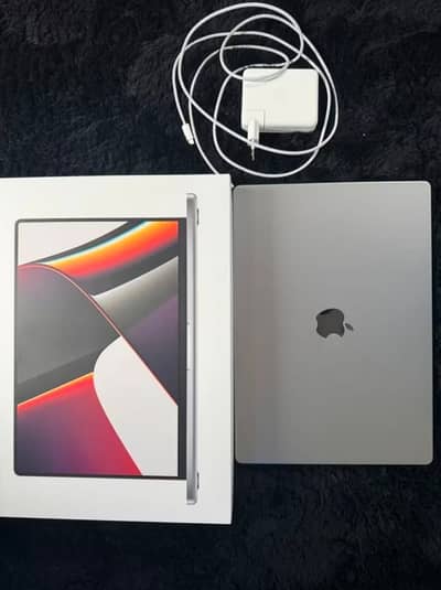 Apple MacBook Pro M2 Max With Full Box+ M1.2. 3.4. pro Max Air MacBook