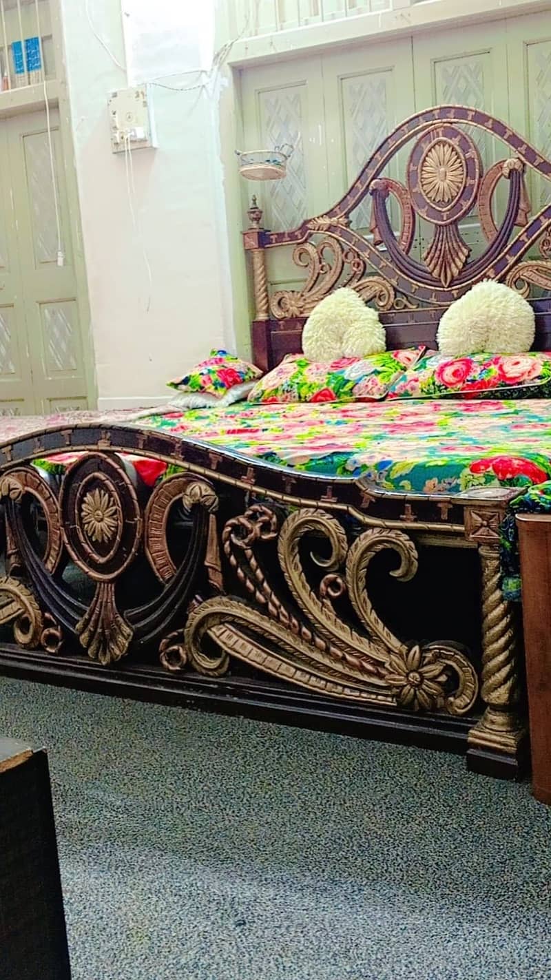 King size double bed 2