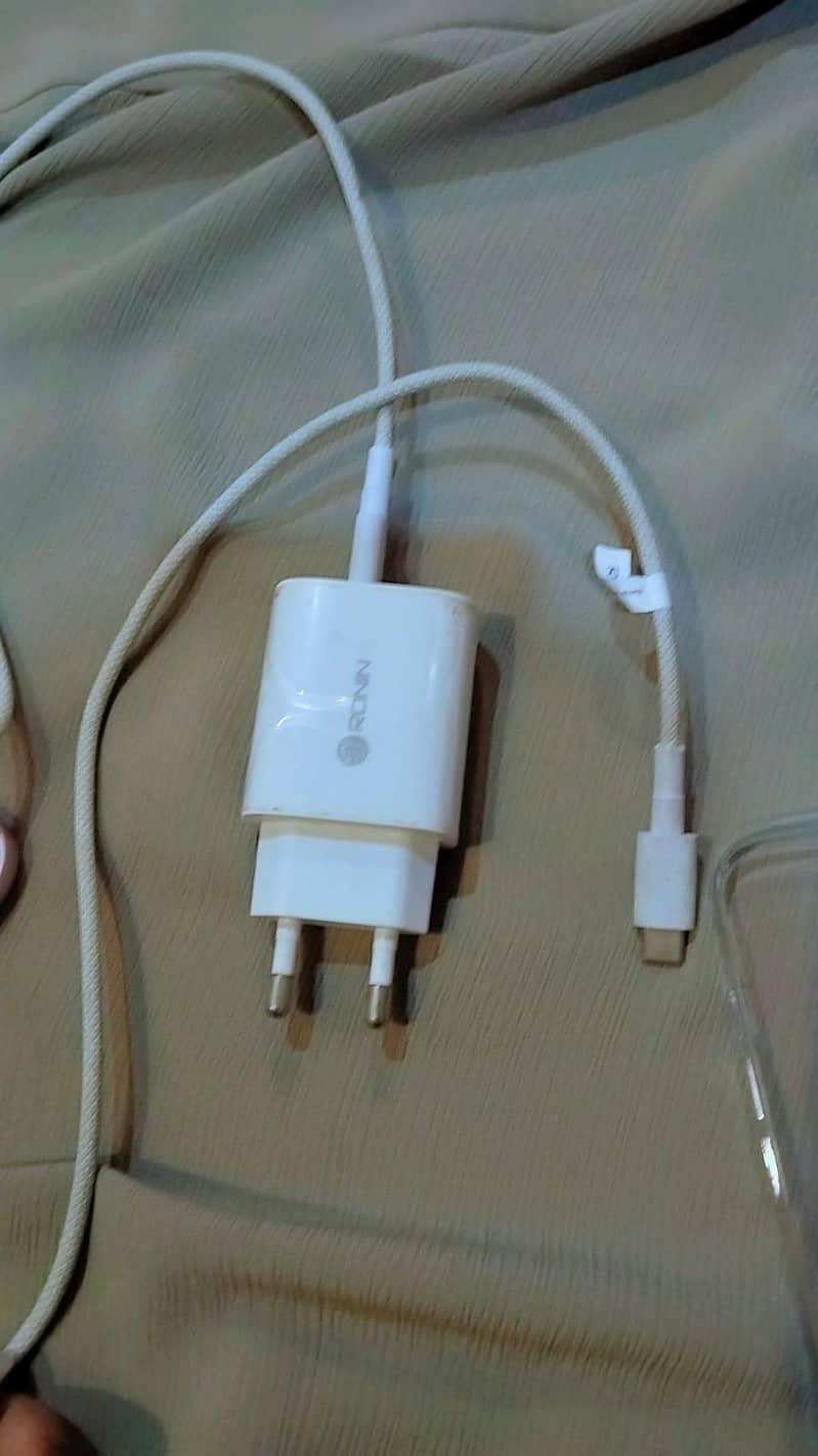 Apple iPhone 15 6