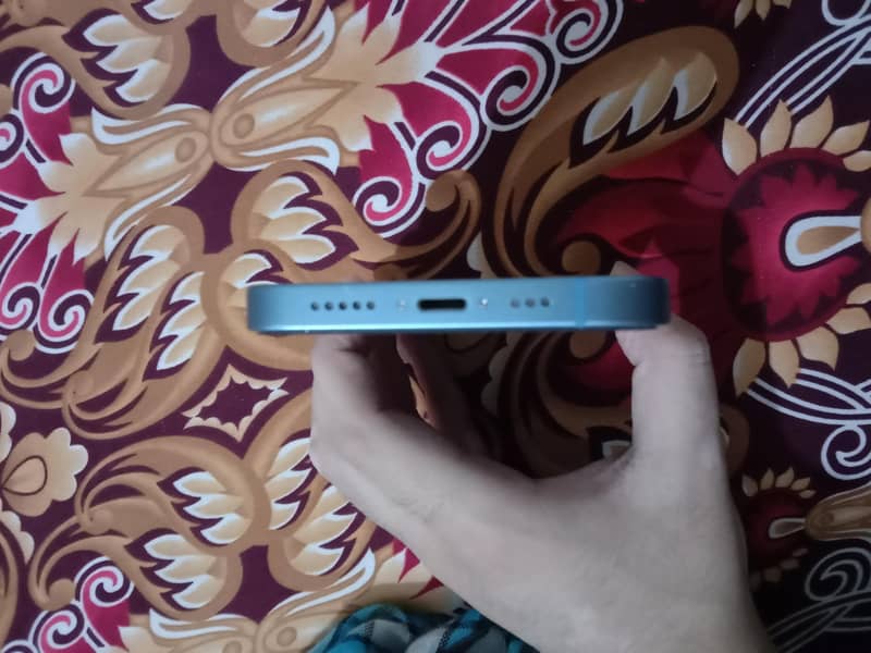 Apple iPhone 14 2