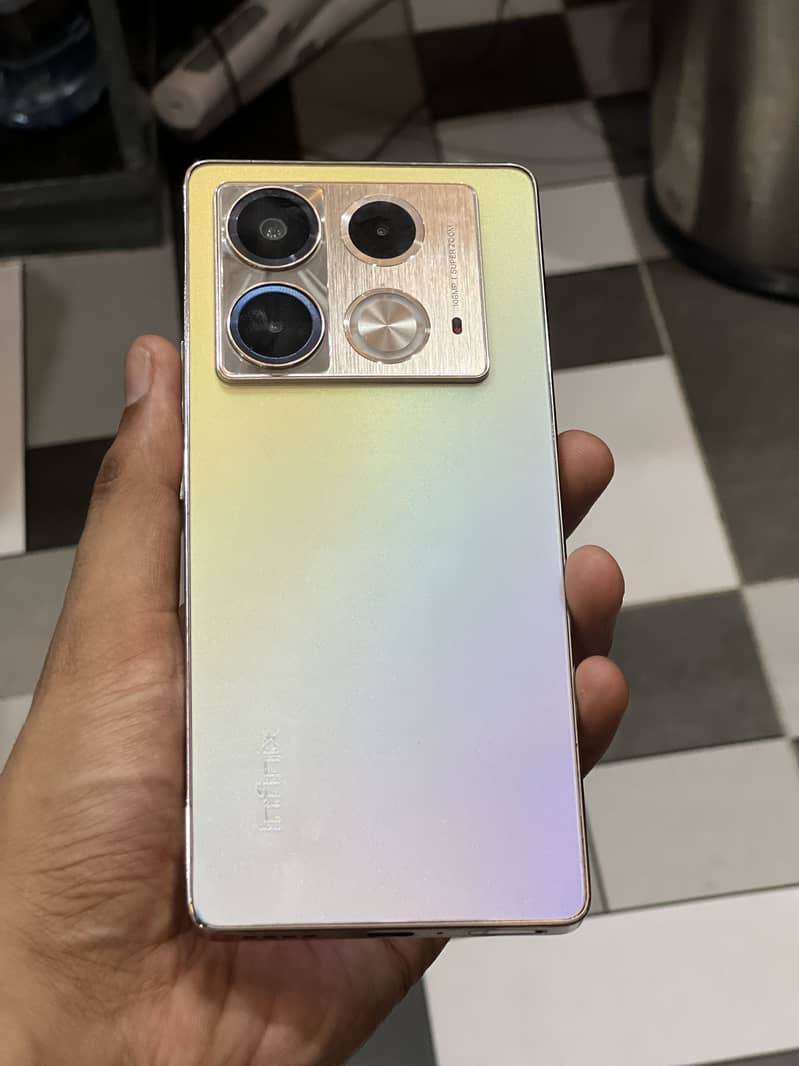 Infinix Note 40 1
