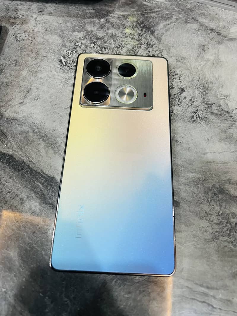 Infinix Note 40 4
